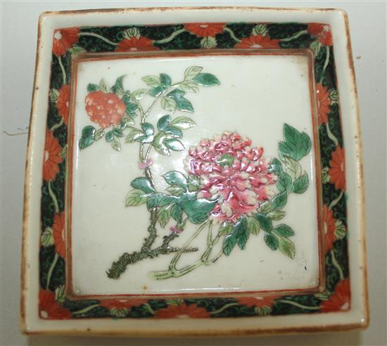 A Chinese rosewood boxed famille rose supper set, 19th century, 28cm, porcelain dishes damaged